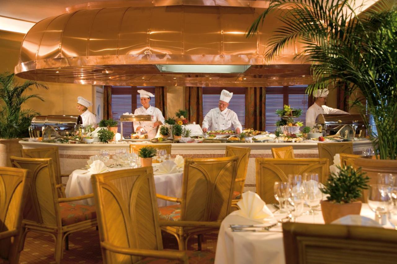 Hotel Yachthafenresidenz Hohe Duene à Rostock Extérieur photo The restaurant